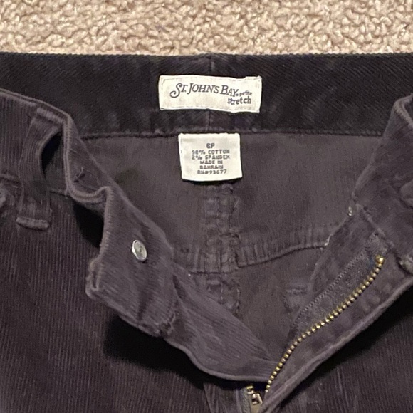 Mid-Rise Black Corduroy Pants - Picture 2 of 3